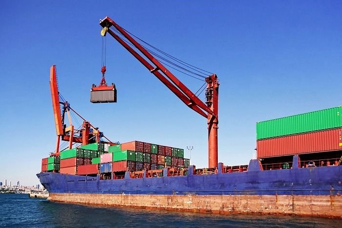 https://www.simbashipping.com/wp-content/uploads/2018/10/Investment_port_economy.jpg